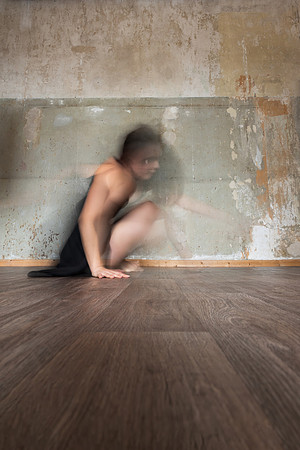 laura | 2022 by stephan zwickirsch karoshiphoto.com