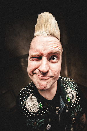 nicky lugosi by karoshiphoto.com stephan zwickirsch