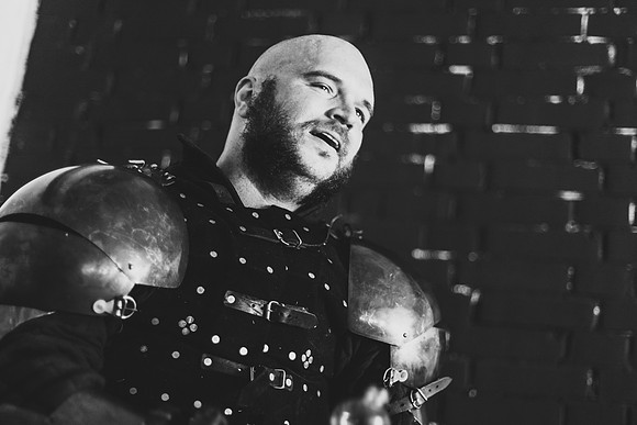 URSUS DESTRUCTIVUS by karoshiphoto.com